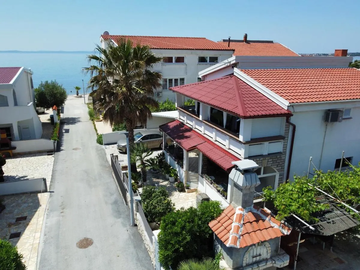 Apartments By The Sea Vir - 20712
