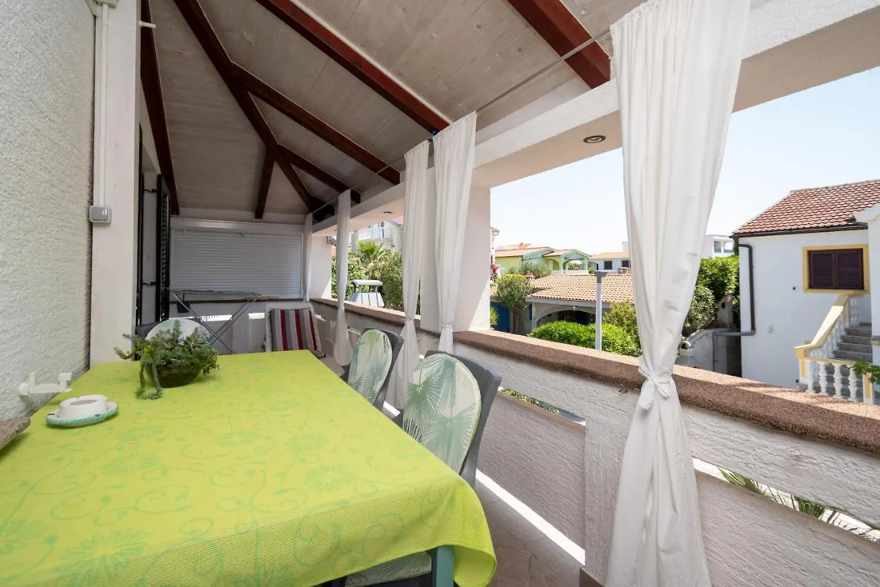 Apartments By The Sea Vir - 20712